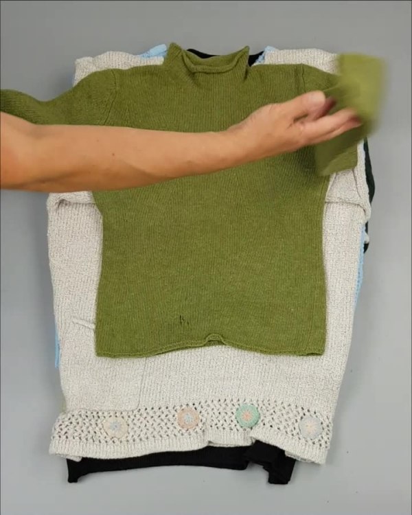 Фотография  421 - Джемпер муж+жен экстра#15 кг , Лот№2612 оптом в Чебоксарах и Чувашской Республике