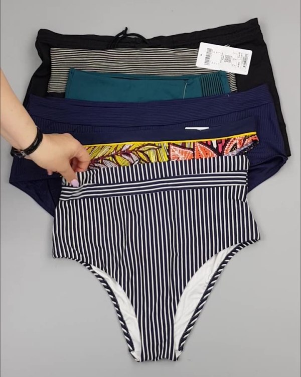 Фотография  966 - Купальники Chantelle#23 шт, ЛОТ №4412 оптом в Чебоксарах и Чувашской Республике