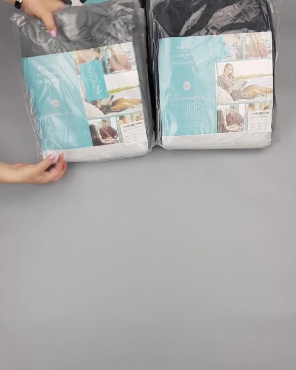 Фотография  333 - Халаты, комбинезоны (семейный) СТОК CAN#10 кг, ЛОТ №4449 оптом в Чебоксарах и Чувашской Республике