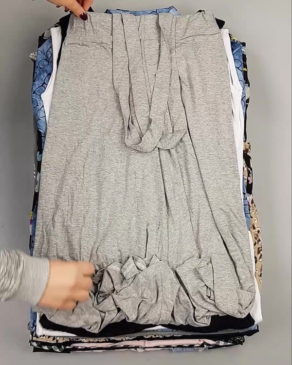 Фотография  586 - Платья Корея#20 шт, ЛОТ №5613 оптом в Чебоксарах и Чувашской Республике