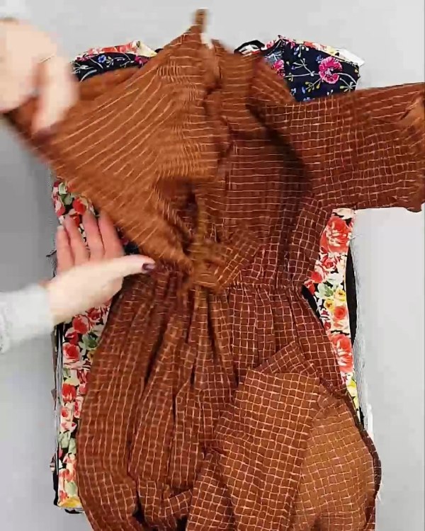 Фотография  412 - Платья Корея#20 шт, ЛОТ №5617 оптом в Чебоксарах и Чувашской Республике