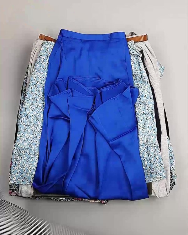 Фотография  418 - Юбки Bestseller 44#5 кг, ЛОТ №6121 оптом в Чебоксарах и Чувашской Республике