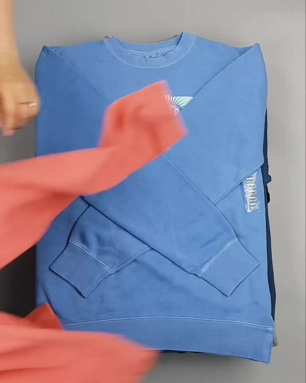 Фотография  266 - Толстовки СТОК CAN#15 кг, ЛОТ №6268 оптом в Чебоксарах и Чувашской Республике