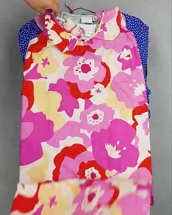 Фотография  834 - Платья Bestseller 44#5 кг, ЛОТ №6538 оптом в Чебоксарах и Чувашской Республике