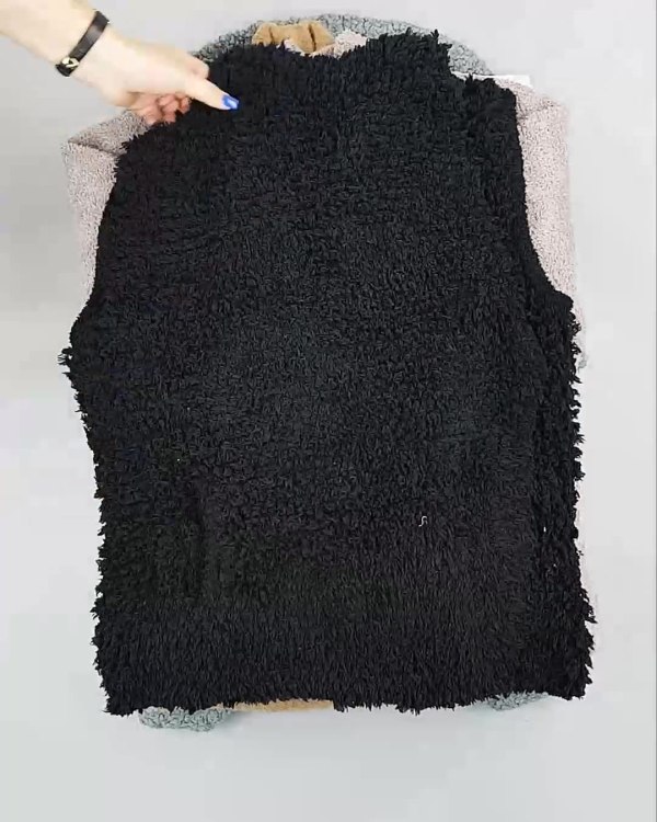 Фотография  953 - Кардиганы СТОК CAN#10 кг, ЛОТ №6887 оптом в Чебоксарах и Чувашской Республике