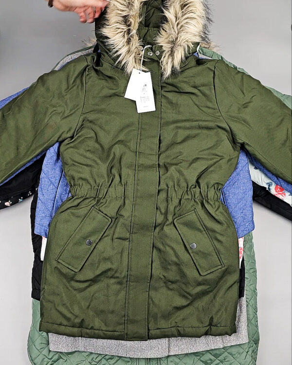 Фотография  546 - Верхняя одежда VILA#10 кг, ЛОТ №6823 оптом в Чебоксарах и Чувашской Республике