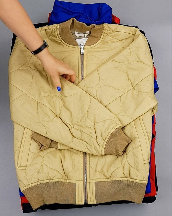 Фотография  821 - Ветровки CAN 084#10 кг, ЛОТ №6939 оптом в Чебоксарах и Чувашской Республике