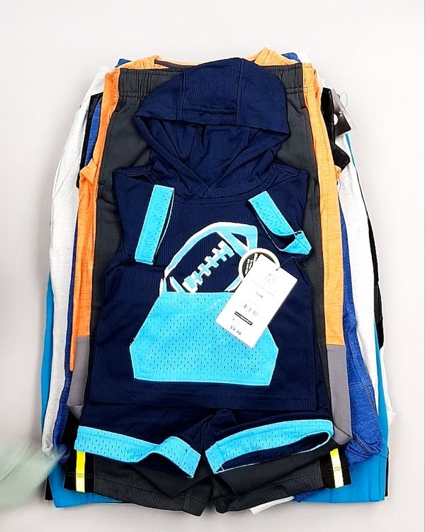 Фотография  875 - Спортивные костюмы дети CAN#6 кг оптом в Чебоксарах и Чувашской Республике