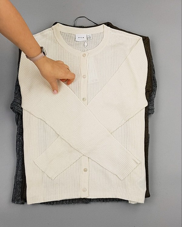 Фотография  764 - Кардиганы VILA W 104#7 кг, ЛОТ №7155 оптом в Чебоксарах и Чувашской Республике