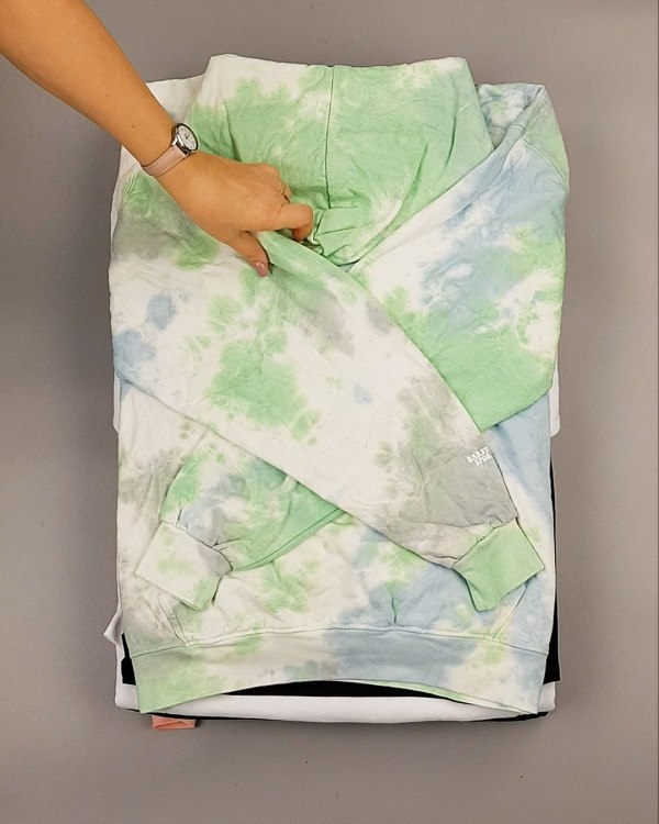 Фотография  997 - HOODIE CAN 084#10 кг, ЛОТ №7033 оптом в Чебоксарах и Чувашской Республике