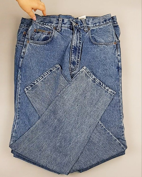 Фотография  744 - Джинсы CALVIN KLEIN муж #7,6 кг, ЛОТ №7020 оптом в Чебоксарах и Чувашской Республике