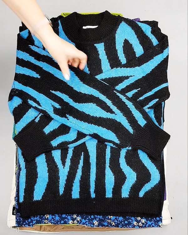 Фотография  726 - B.YOUNG Winter mix 104#15 кг, ЛОТ №7171 оптом в Чебоксарах и Чувашской Республике