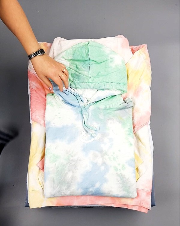 Фотография  917 - HOODIE CAN 084#10 кг, ЛОТ №7426 оптом в Чебоксарах и Чувашской Республике