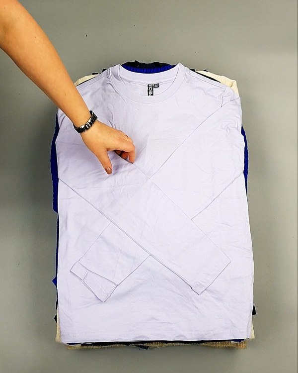 Фотография  983 - Bestseller Winter mix 104#15 кг, ЛОТ №7347 оптом в Чебоксарах и Чувашской Республике