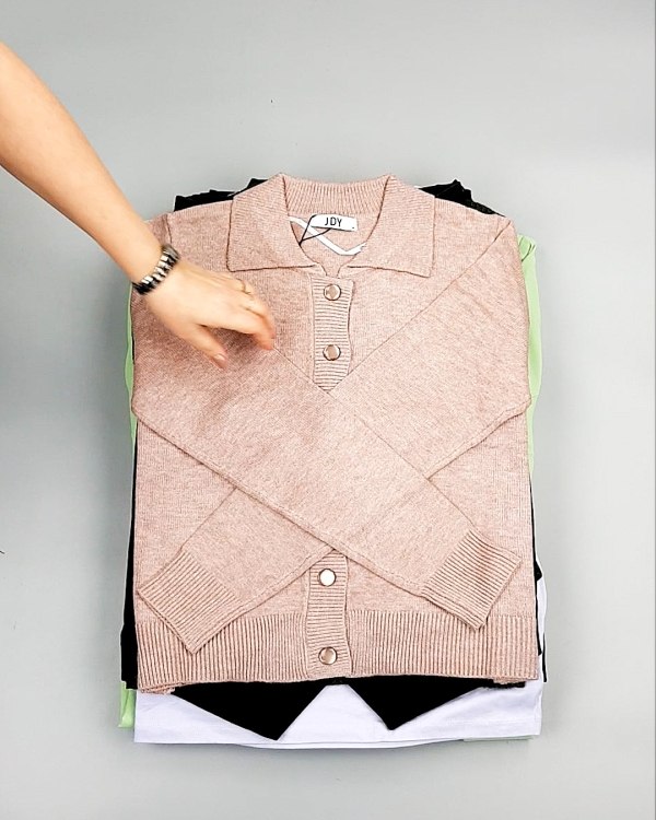 Фотография  440 - Bestseller Winter mix 104#15 кг, ЛОТ №7346 оптом в Чебоксарах и Чувашской Республике