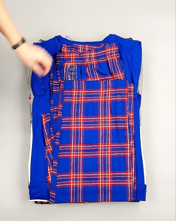 Фотография  923 - Домашняя одежда CAN 104#10 кг, ЛОТ №7330 оптом в Чебоксарах и Чувашской Республике