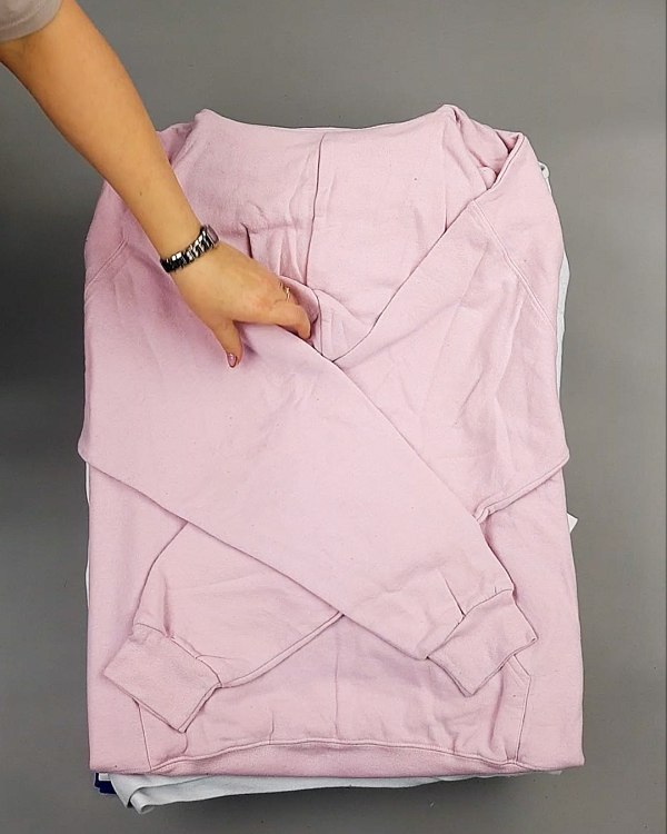 Фотография  426 - Толстовки м/ж (Sweat Tops)#20 кг, ЛОТ №7435 оптом в Чебоксарах и Чувашской Республике