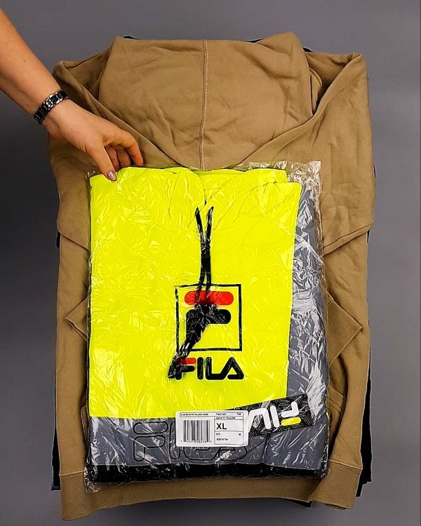 Фотография  869 - Толстовки СТОК CAN 0424#10 кг, ЛОТ №7447 оптом в Чебоксарах и Чувашской Республике