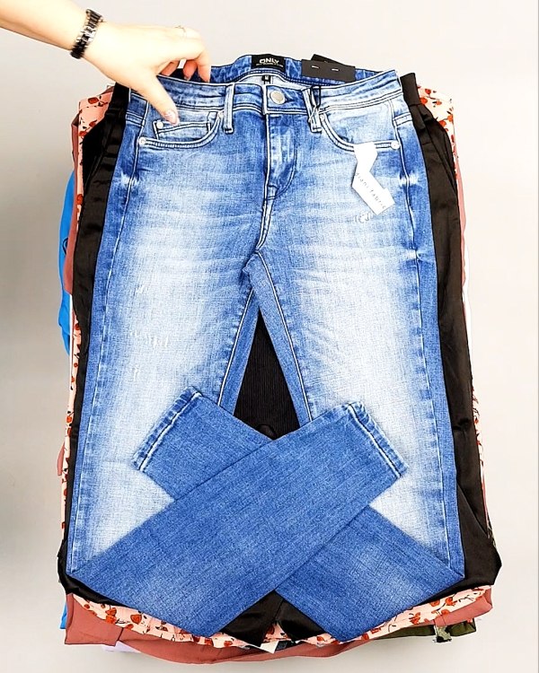 Фотография  139 - Bestseller Summer mix 104#15 кг, ЛОТ №7495 оптом в Чебоксарах и Чувашской Республике