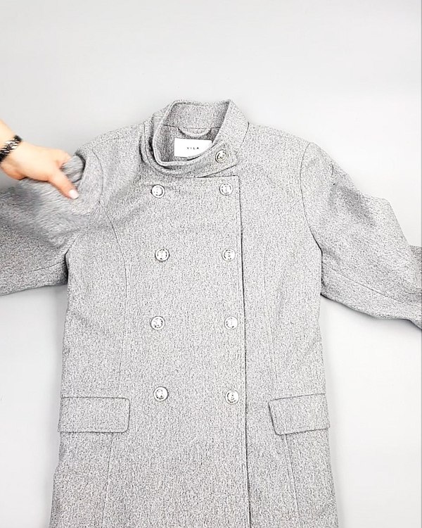 Фотография  681 - Пальто Bestseller 104#10 кг, ЛОТ №7557 оптом в Чебоксарах и Чувашской Республике