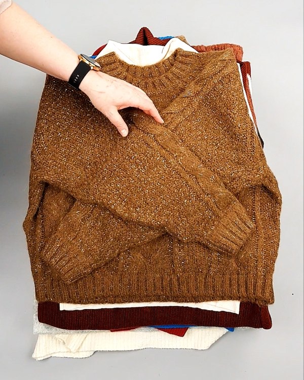 Фотография  552 - Джемпера СТОК CAN 084#7 кг, ЛОТ №7651 оптом в Чебоксарах и Чувашской Республике