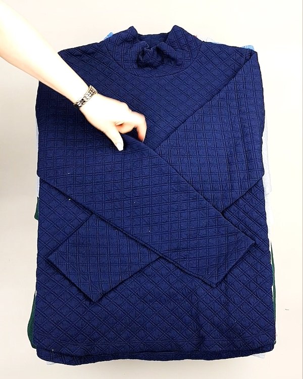 Фотография  587 - SWEATSHIRT CAN 084#10 кг, ЛОТ №7617 оптом в Чебоксарах и Чувашской Республике