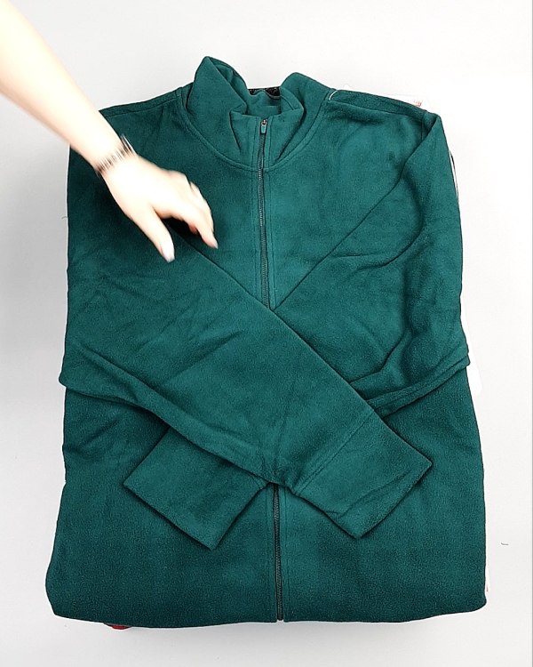 Фотография  518 - SWEATSHIRT CAN 084#10 кг, ЛОТ №7617 оптом в Чебоксарах и Чувашской Республике