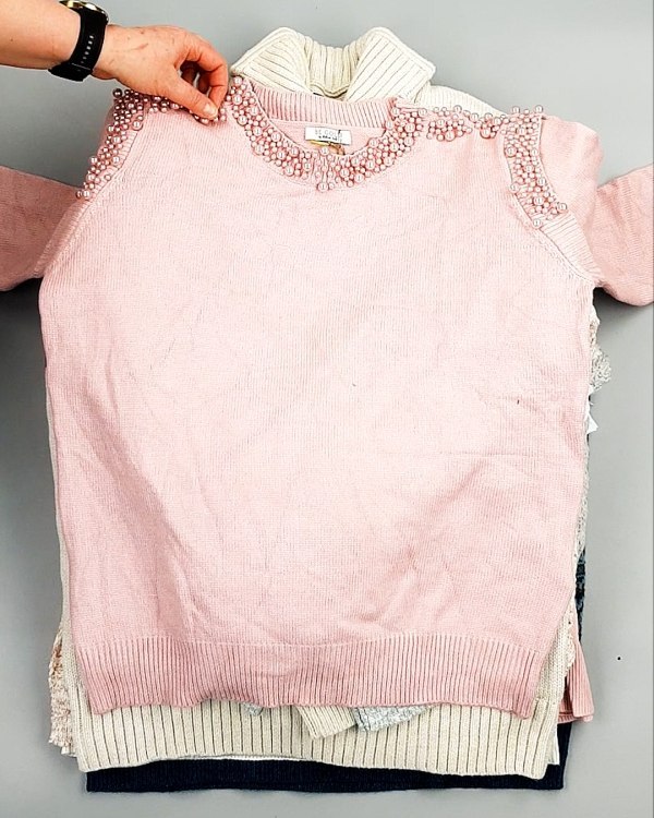 Фотография  825 - Джемпера СТОК CAN 084#7 кг, ЛОТ №7650 оптом в Чебоксарах и Чувашской Республике