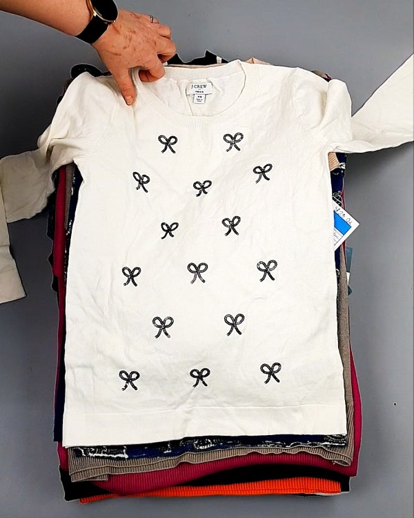 Фотография  989 - Джемпера легкие СТОК CAN 084#7 кг, ЛОТ №7633 оптом в Чебоксарах и Чувашской Республике