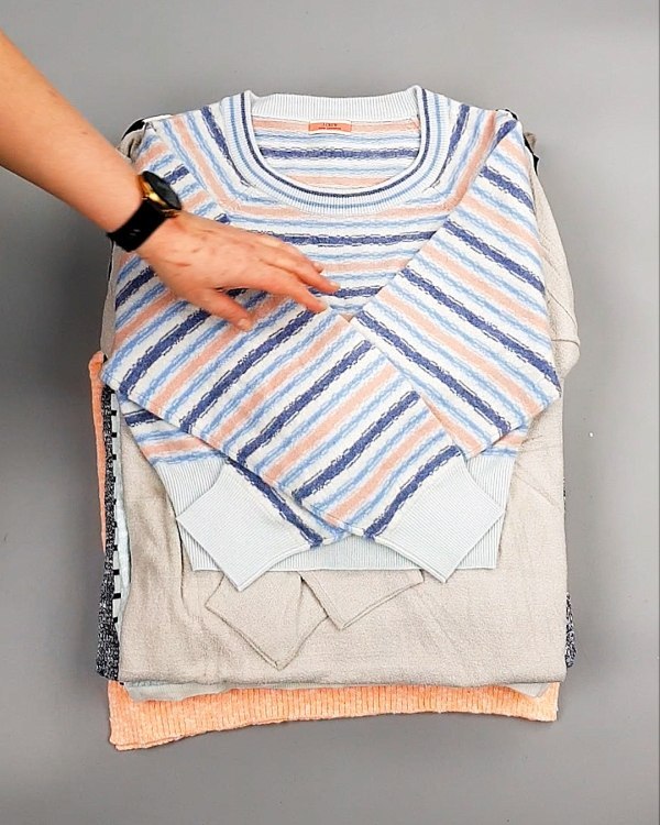 Фотография  656 - Джемпера легкие СТОК CAN 084#7 кг, ЛОТ №7635 оптом в Чебоксарах и Чувашской Республике