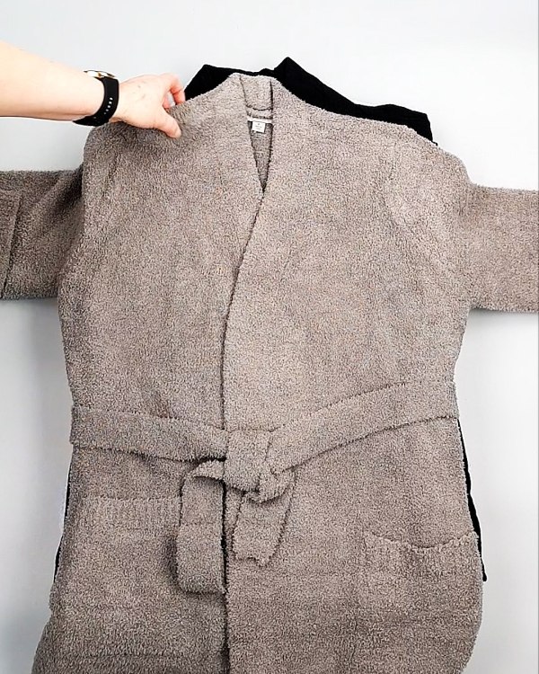 Фотография  713 - Кардиганы СТОК CAN 084#7 кг, ЛОТ №7671 оптом в Чебоксарах и Чувашской Республике