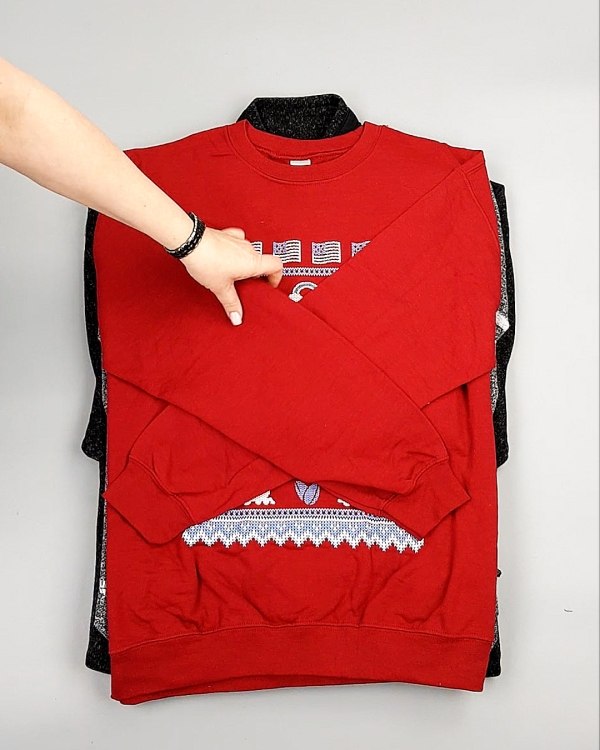 Фотография  352 - SWEATSHIRT CAN 084#10 кг, ЛОТ №7617 оптом в Чебоксарах и Чувашской Республике