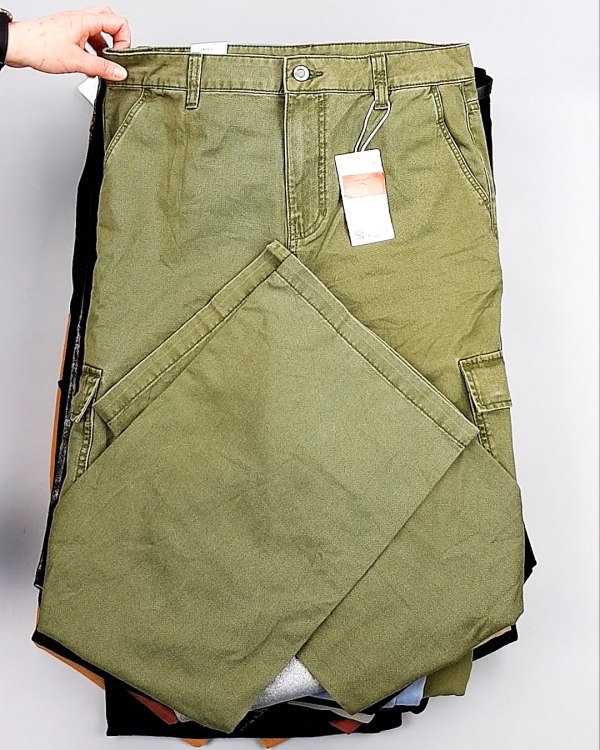 Фотография  758 - Брюки женские лето C&A 025#10 кг, ЛОТ №7893 оптом в Чебоксарах и Чувашской Республике