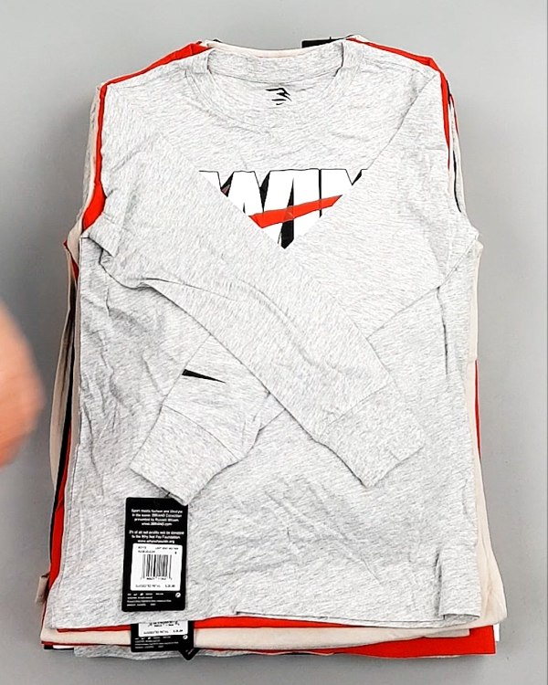 Фотография  804 - Тонковки детские NIKE CAN 084#5 кг, ЛОТ №7969 оптом в Чебоксарах и Чувашской Республике