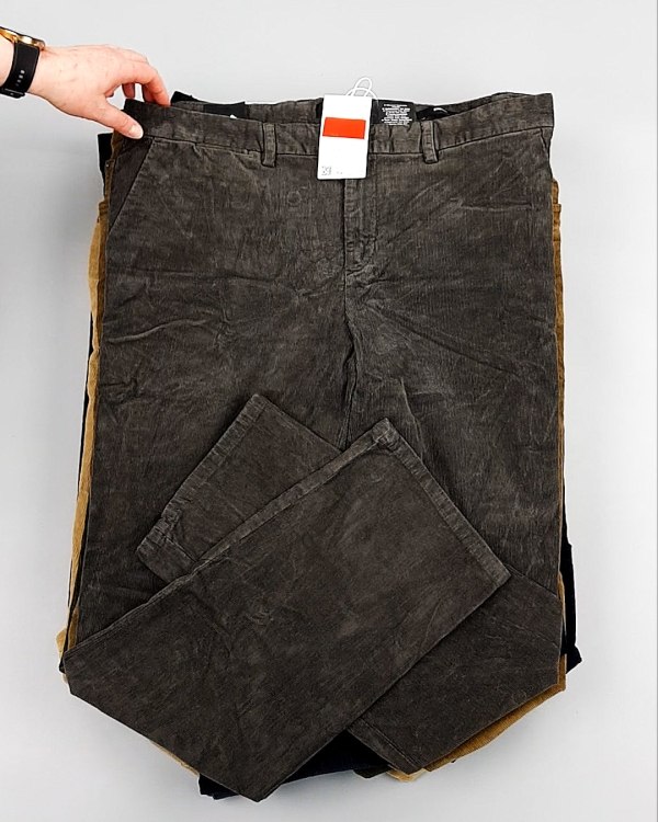 Фотография  988 - Брюки вельветовые м/ж C&A 025#10 кг, ЛОТ №7902 оптом в Чебоксарах и Чувашской Республике