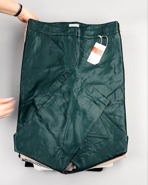 Фотография  934 - Брюки женские зима C&A 025#10 кг, ЛОТ №7911 оптом в Чебоксарах и Чувашской Республике