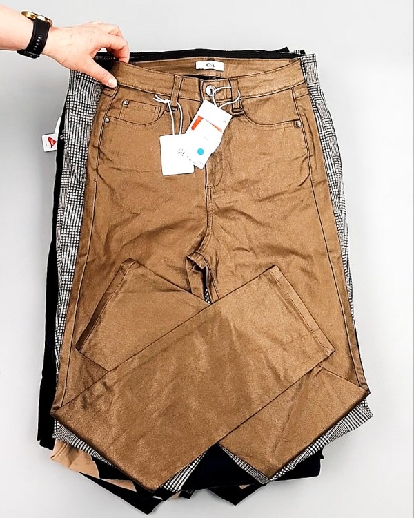 Фотография  277 - Брюки женские лето C&A 025#10 кг, ЛОТ №7892 оптом в Чебоксарах и Чувашской Республике