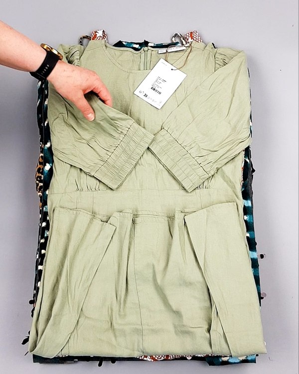 Фотография  530 - Платья Bestseller+DK Summer 035#5 кг, ЛОТ №8061 оптом в Чебоксарах и Чувашской Республике