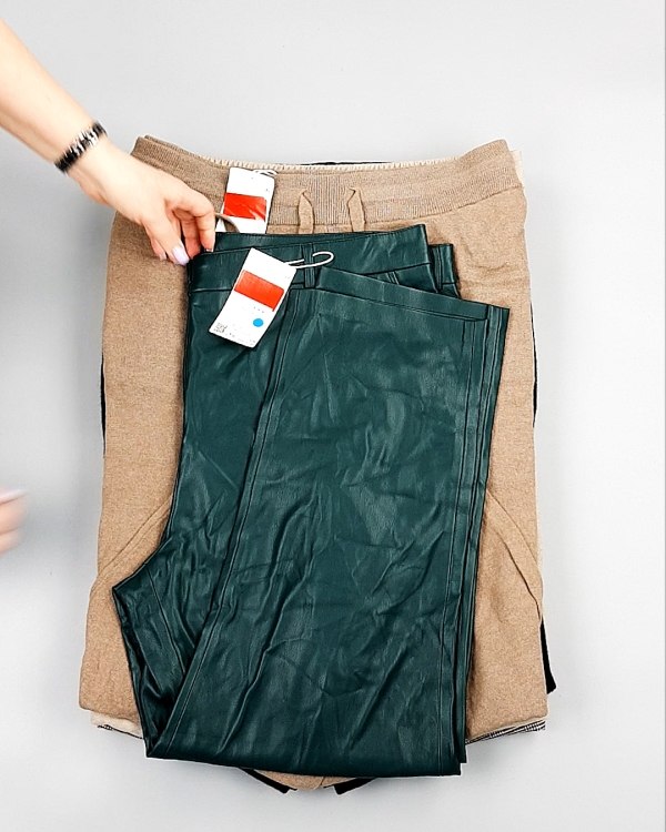 Фотография  315 - Брюки женские зима C&A 025#10 кг, ЛОТ №7910 оптом в Чебоксарах и Чувашской Республике