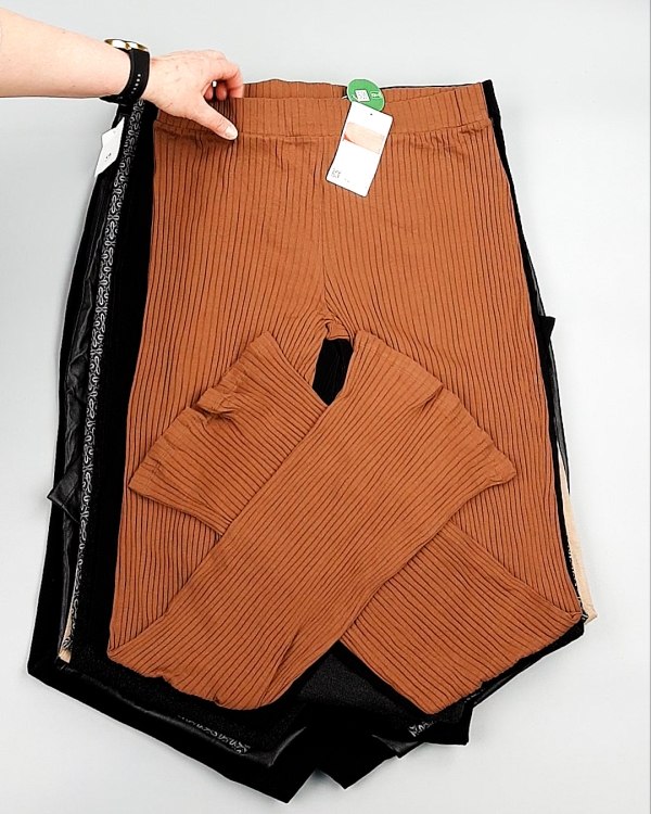 Фотография  859 - Брюки женские лето C&A 025#10 кг, ЛОТ №7894 оптом в Чебоксарах и Чувашской Республике