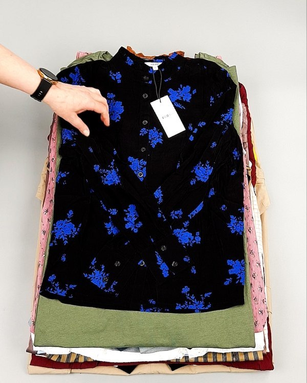 Фотография  887 - DK, Bestseller + Summer mix#15 кг, ЛОТ №7926 оптом в Чебоксарах и Чувашской Республике