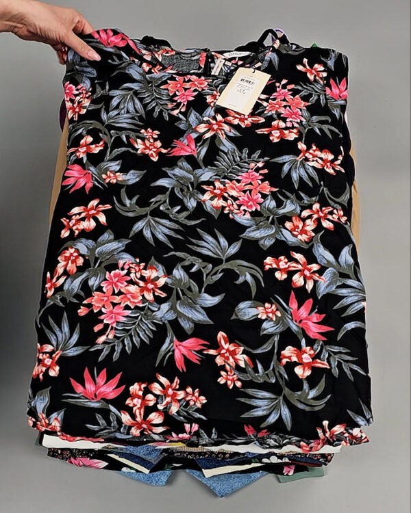 Фотография  105 - ONLY Summer mix 045#15 кг, ЛОТ №8455 оптом в Чебоксарах и Чувашской Республике