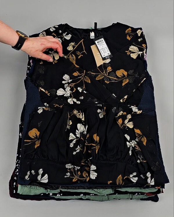 Фотография  902 - Платья VERO MODA Summer 045#4,1 кг, ЛОТ №8558 оптом в Чебоксарах и Чувашской Республике