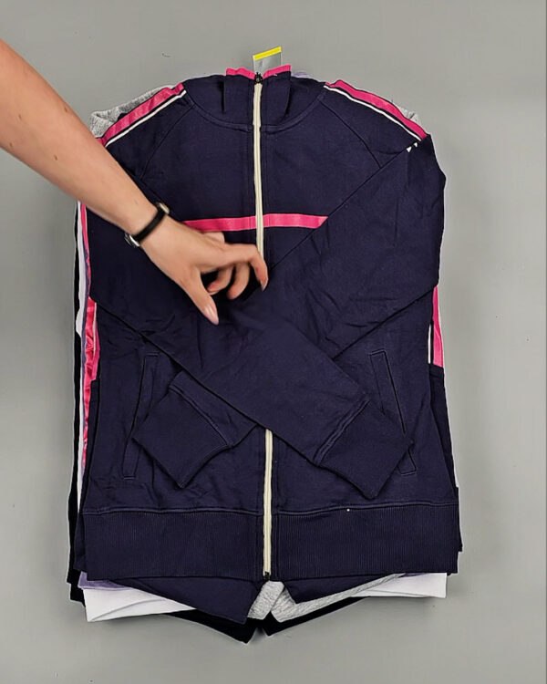 Фотография  617 - Спортивные костюмы  AD83#10 шт, ЛОТ №8638 оптом в Чебоксарах и Чувашской Республике