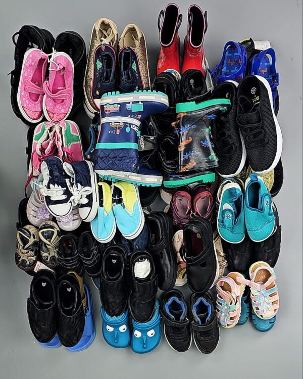 Фотография  764 - Обувь лето дети крем+экстра (SHOES Summer kids Cream+Extra)#15 кг, ЛОТ № ВК0119 оптом в Чебоксарах и Чувашской Республике