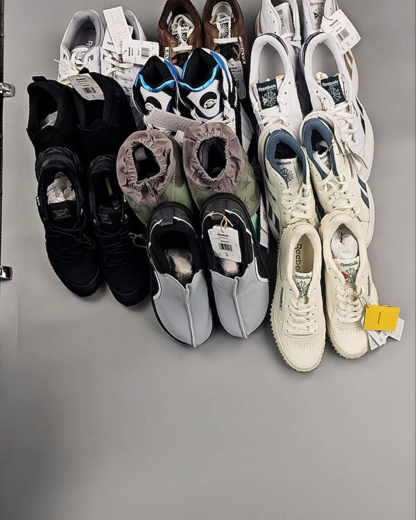Фотография  943 - Кроссовки Reebok#23 шт, ЛОТ №8896 оптом в Чебоксарах и Чувашской Республике