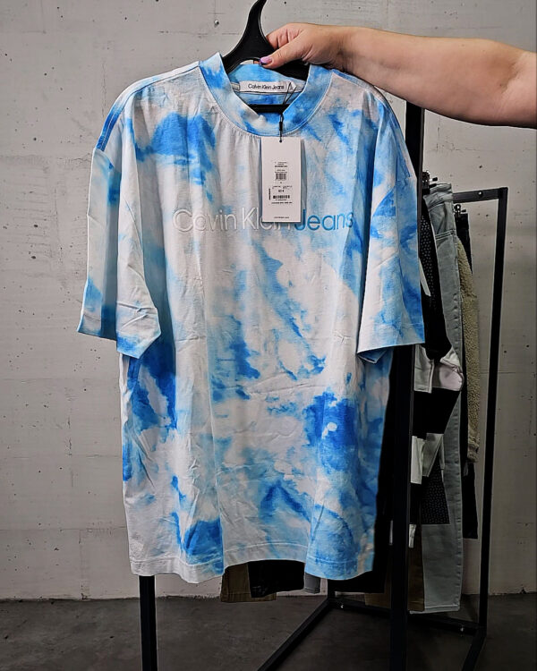 Фотография  380 - LACOSTE, CALVIN KLEIN, TOMMY HILFIGER, GUESS + 075#20 шт, ЛОТ №9072 оптом в Чебоксарах и Чувашской Республике