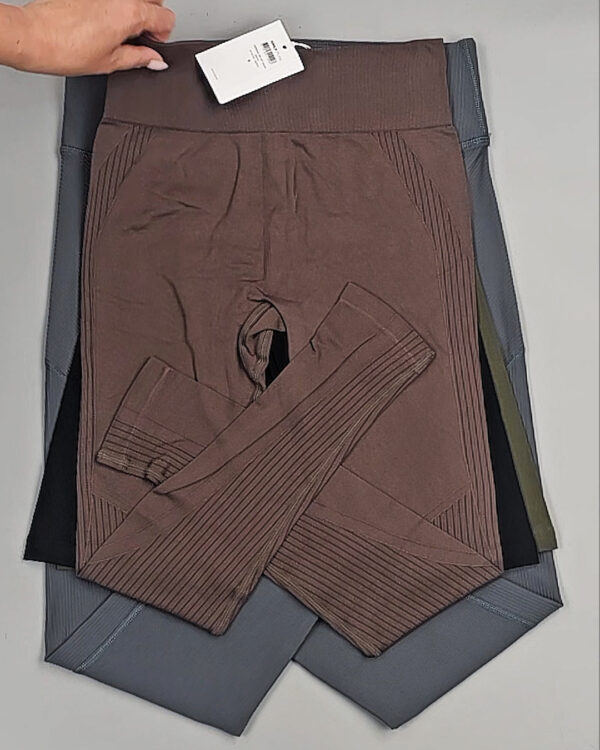 Фотография  709 - Спорт Bestseller 045 B#4 кг, ЛОТ №9038 оптом в Чебоксарах и Чувашской Республике