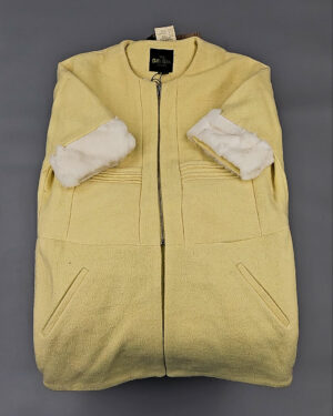 Купить Верхняя одежда Корея 085#15 кг, ЛОТ № СТ-9249 оптом в Чебоксарах и Чувашской Республике