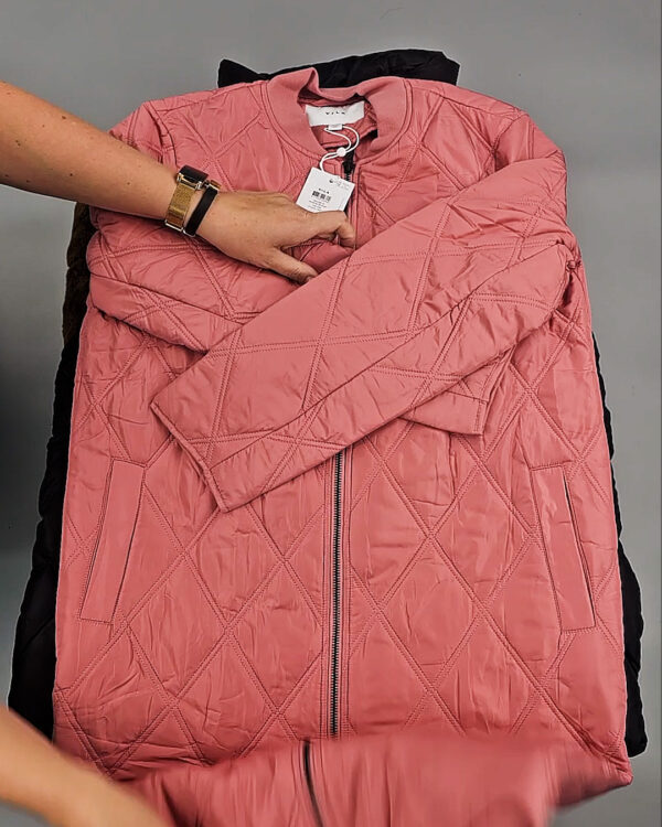 Фотография  820 - Верхняя одежда VILA#10 кг оптом в Чебоксарах и Чувашской Республике